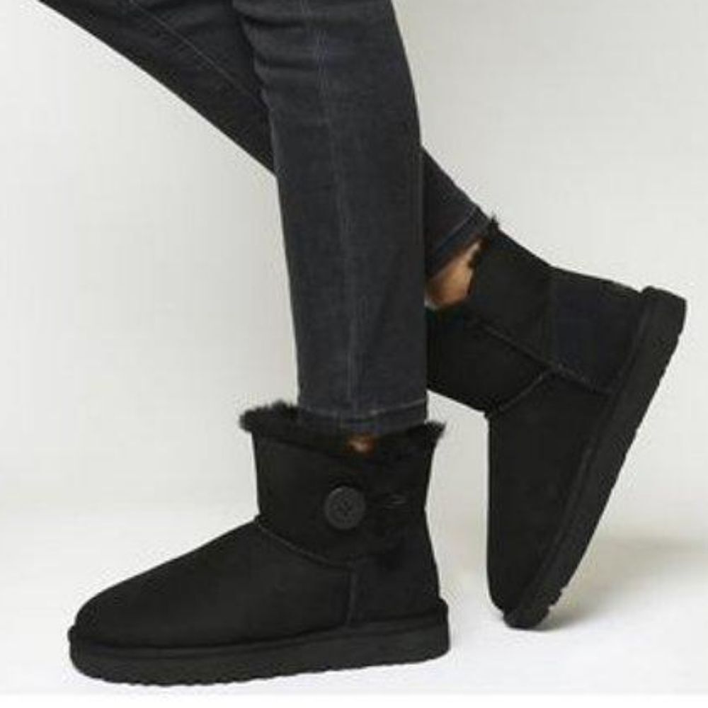 Ugg Mini Bailey Button Boots - Picture 1 of 6